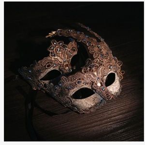 Venetian masquerade masks for a couple